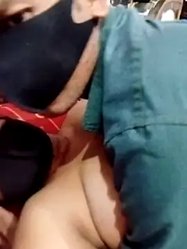 Snapshot of hot_couple_000 chatting on February 9, 3:38 pm hot couple 000 online show from February 9, 3:38 pm