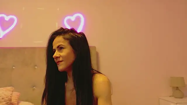 brianaflynt online show from February 8, 7:06 pm