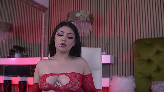 Snapshot of KeylaNoir chatting on February 14, 12:02 pm KeylaNoir online show from February 14, 12:02 pm