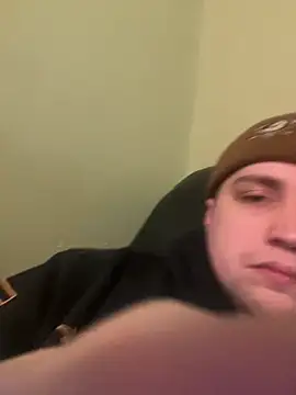 Snapshot of ryanbig chatting on February 18, 1:51 pm ryanbig online show from February 18, 1:51 pm