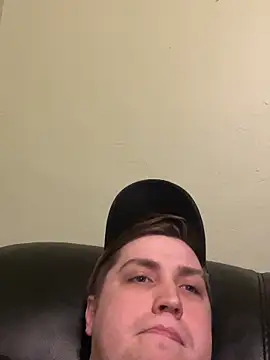 Snapshot of ryanbig chatting on March 29, 1:16 am ryanbig online show from March 29, 1:16 am