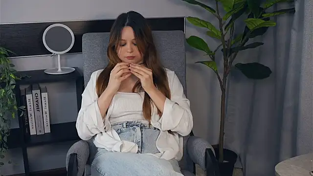 Snapshot of RacquelSookoo chatting on October 28, 9:13 am RacquelSookoo online show from October 28, 9:13 am