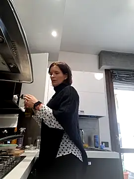 Piediniecollant online show from February 9, 11:14 am