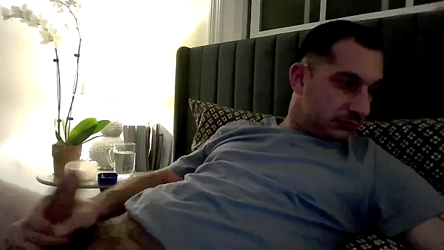 ckraiders84 online show from April 4, 3:38 am