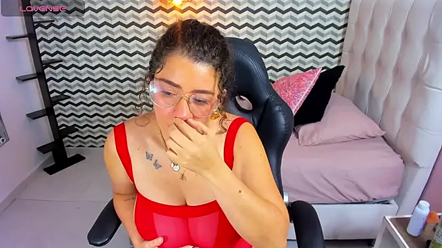 OSNAKELLER online show from November 13, 12:15 pm