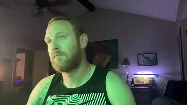 Snapshot of OwlSpirit420 chatting on October 31, 1:50 am OwlSpirit420 online show from October 31, 1:50 am