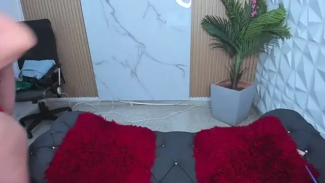 Samantharoseee  online show from November 27, 2:46 am