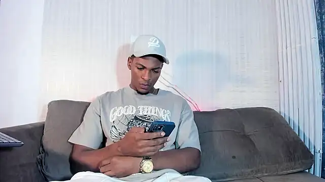 Snapshot of for_itan chatting on January 10, 1:24 pm for itan online show from January 10, 1:24 pm