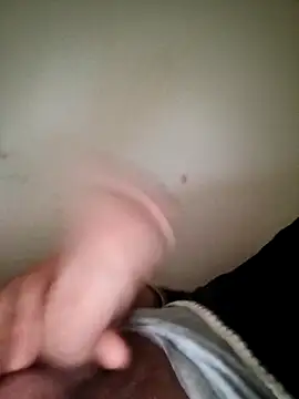 Snapshot of Fa7l1995 chatting on November 10, 1:43 pm Fa7l1995 online show from November 10, 1:43 pm