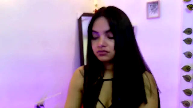 Snapshot of evangelinemoretti chatting on October 29, 9:38 pm evangelinemoretti online show from October 29, 9:38 pm