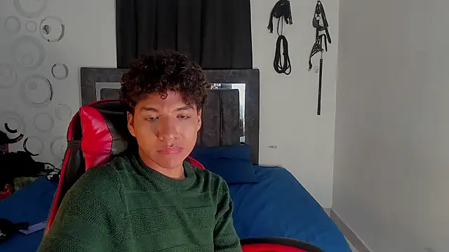 Snapshot of Maximiliano_Khalil chatting on January 6, 7:28 pm Maximiliano Khalil online show from January 6, 7:28 pm