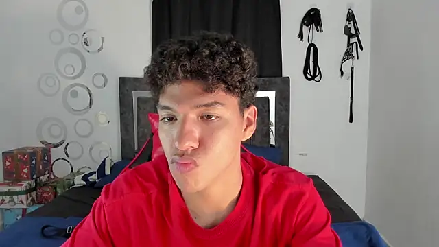 Snapshot of Maximiliano_Khalil chatting on January 10, 7:37 pm Maximiliano Khalil online show from January 10, 7:37 pm