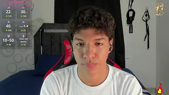 Snapshot of Maximiliano_Khalil chatting on February 4, 7:20 pm Maximiliano Khalil online show from February 4, 7:20 pm