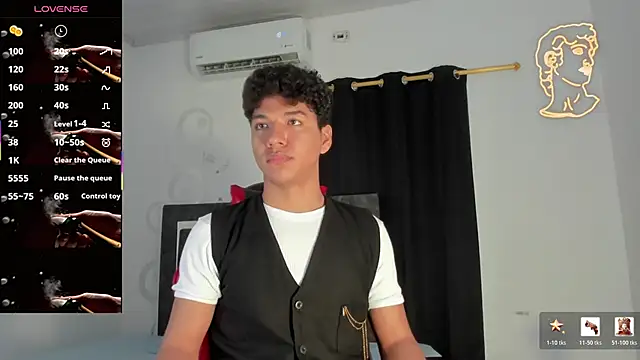 Snapshot of Maximiliano_Khalil chatting on March 14, 7:19 pm Maximiliano Khalil online show from March 14, 7:19 pm