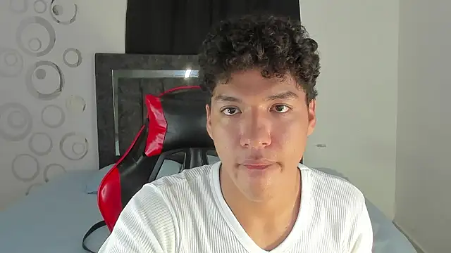 Snapshot of Maximiliano_Khalil chatting on March 15, 7:53 pm Maximiliano Khalil online show from March 15, 7:53 pm