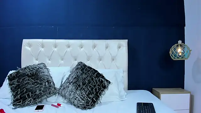 Snapshot of Kim_Luna1 chatting on November 8, 3:07 am Kim Luna1 online show from November 8, 3:07 am