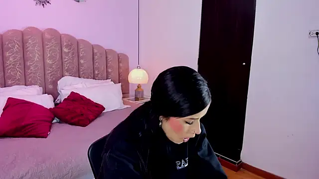 Kim Luna1 online show from March 25, 11:49 am