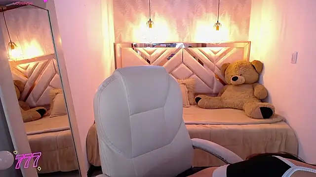 emmaa garciia online show from March 27, 3:34 am