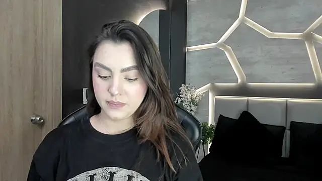 Snapshot of DakotaRussell_ chatting on January 7, 7:16 pm DakotaRussell online show from January 7, 7:16 pm