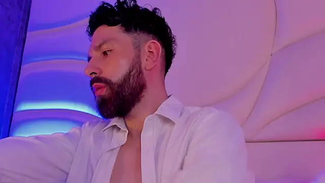 jackfoden01 online show from November 26, 4:13 am