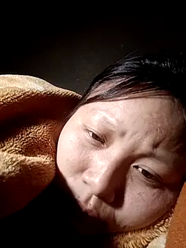 yoyo-mi online show from November 7, 2:11 am