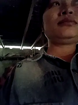 yoyo-mi online show from April 11, 2:05 am