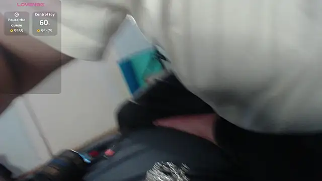 Moon foxes online show from January 13, 11:37 am