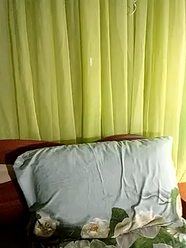 Snapshot of Esenia505 chatting on March 9, 2:48 am Esenia505 online show from March 9, 2:48 am