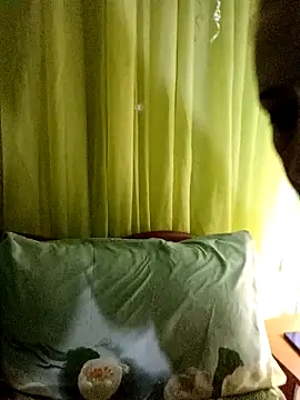 Snapshot of Esenia505 chatting on March 16, 9:35 am Esenia505 online show from March 16, 9:35 am