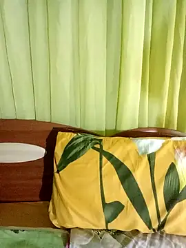 Snapshot of Esenia505 chatting on March 28, 6:07 pm Esenia505 online show from March 28, 6:07 pm