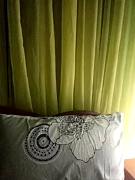 Snapshot of Esenia505 chatting on April 12, 2:16 am Esenia505 online show from April 12, 2:16 am