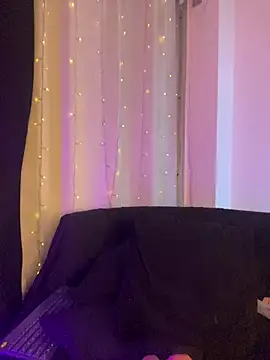 AshleyWinslow online show from March 21, 7:02 am