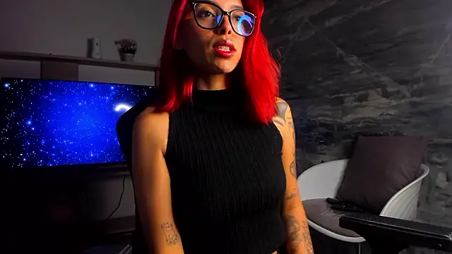 LilithLuxorr online show from March 6, 2:13 pm