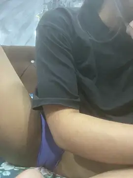 Heena Sharma982 online show from March 5, 7:32 pm