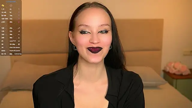 VetaManhardt online show from November 21, 8:29 pm