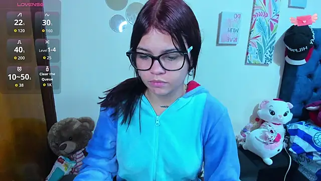 Emma boo online show from November 6, 12:39 pm