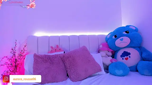 aurora rousse online show from March 29, 3:28 am