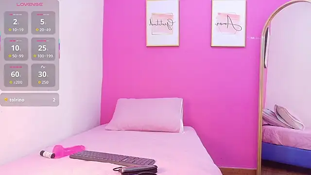 Snapshot of miss-Ortiz chatting on November 12, 8:30 pm miss-Ortiz online show from November 12, 8:30 pm