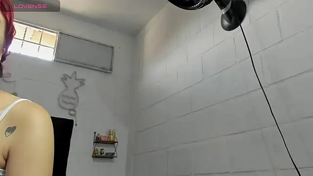 Snapshot of sexynova_93 chatting on June 25, 4:11 pm sexynova 93 online show from June 25, 4:11 pm