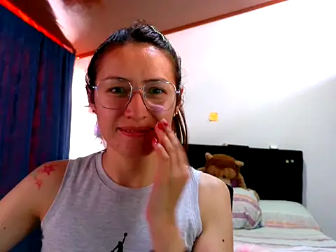 KendallTwisTx online show from November 25, 8:31 pm