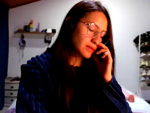 KendallTwisTx online show from November 29, 4:04 am