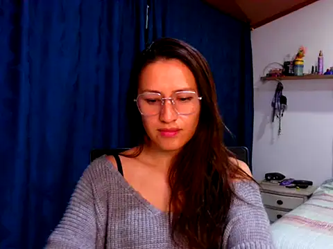 KendallTwisTx online show from December 1, 3:55 am