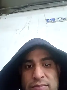 yuhenthr online show from November 7, 10:43 pm