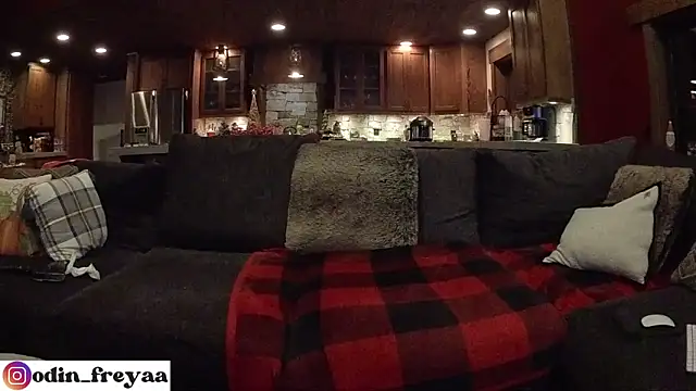 Odin Freya online show from November 29, 2:25 am