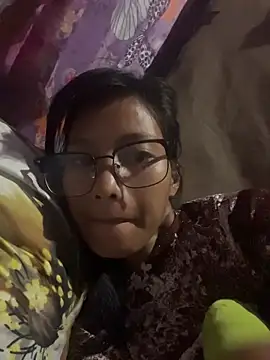 hottiebabe23 online show from November 15, 8:49 pm