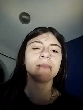 Snapshot of Bad0ll_3 chatting on October 30, 2:46 am Bad0ll 3 online show from October 30, 2:46 am