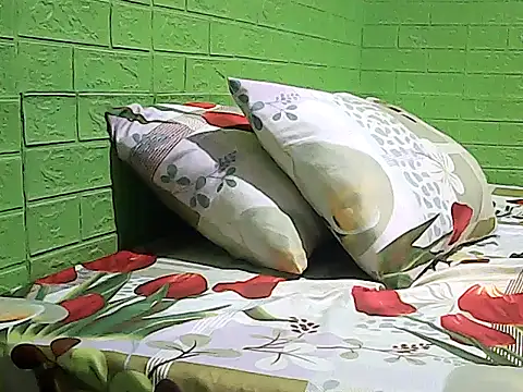 Sweetmarieee online show from December 4, 12:58 pm