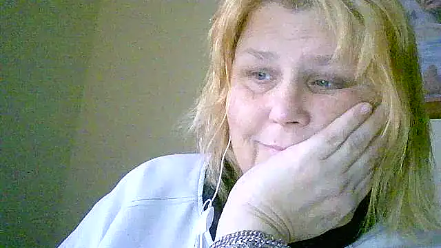 Sylviastar46 online show from November 19, 8:36 am