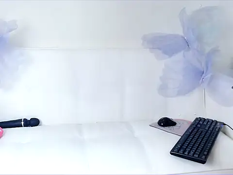 Snapshot of Luna_loveU chatting on January 16, 4:11 pm Luna loveU online show from January 16, 4:11 pm