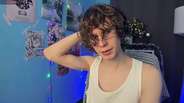 LeoBensyten online show from December 21, 9:49 am